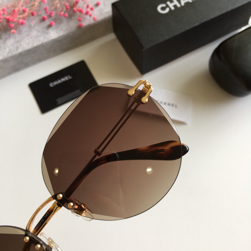 CHNL Sunglasses AAAA-064