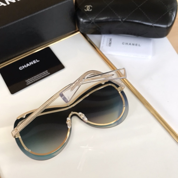 CHNL Sunglasses AAAA-071