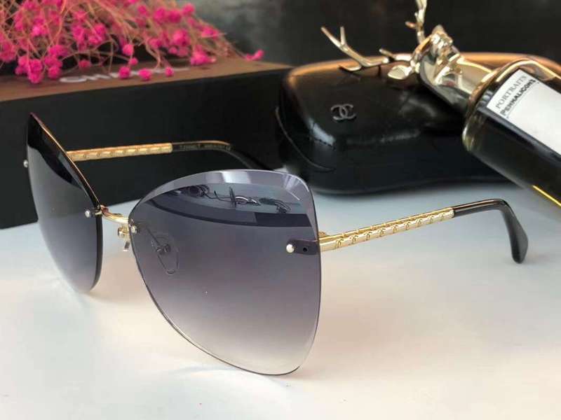 CHNL Sunglasses AAAA-114