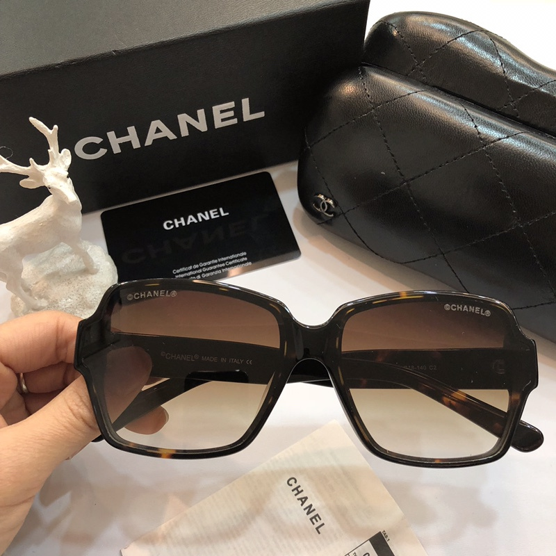 CHNL Sunglasses AAAA-1156