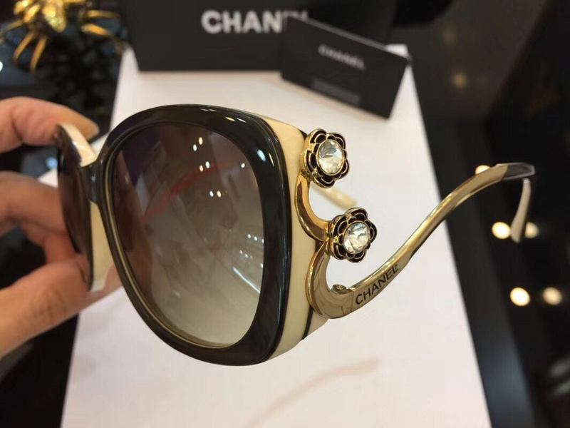 CHNL Sunglasses AAAA-141