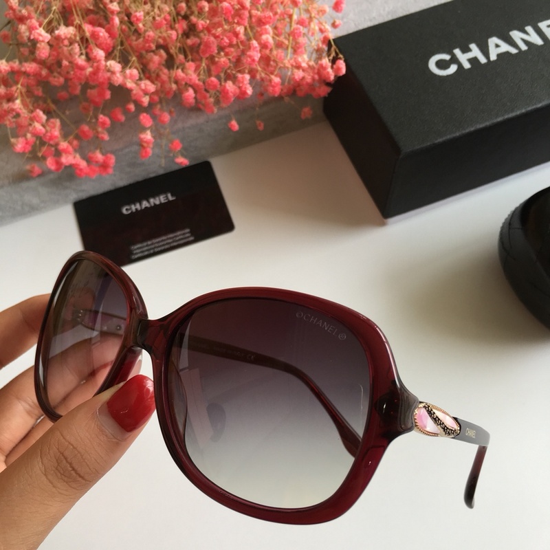 CHNL Sunglasses AAAA-157