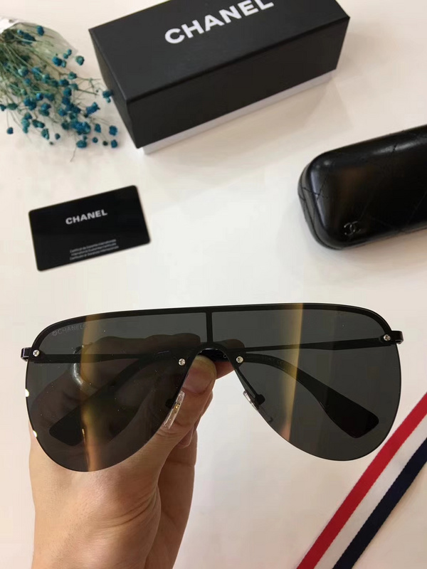 CHNL Sunglasses AAAA-227