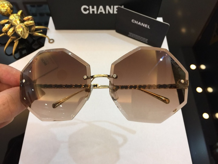 CHNL Sunglasses AAAA-299