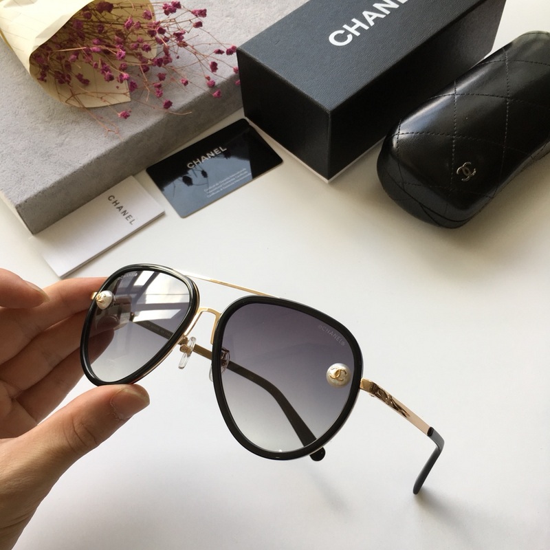 CHNL Sunglasses AAAA-311