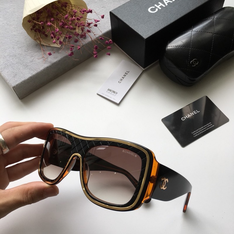 CHNL Sunglasses AAAA-344