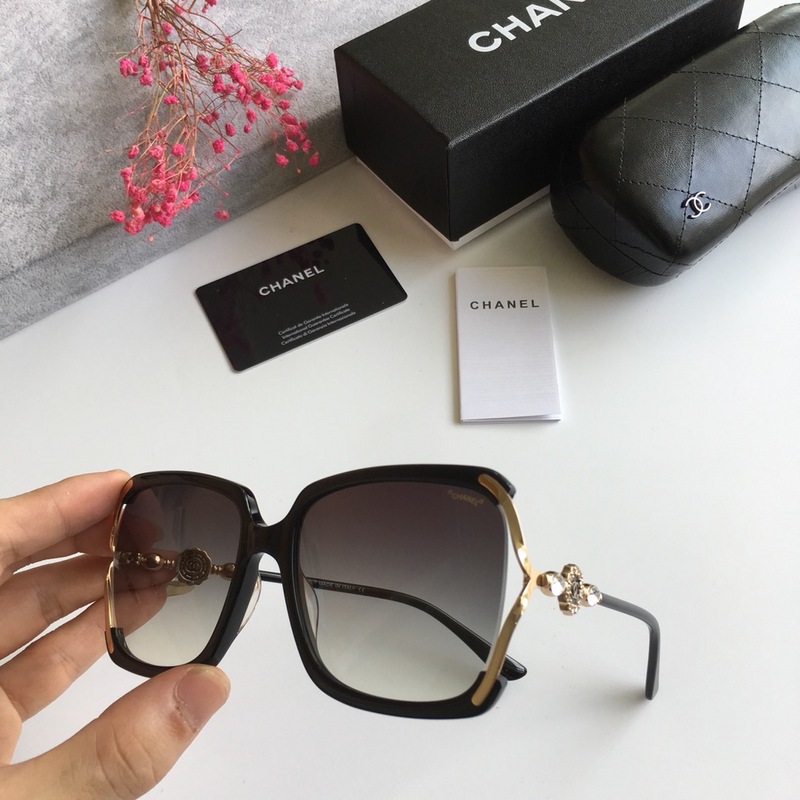 CHNL Sunglasses AAAA-364