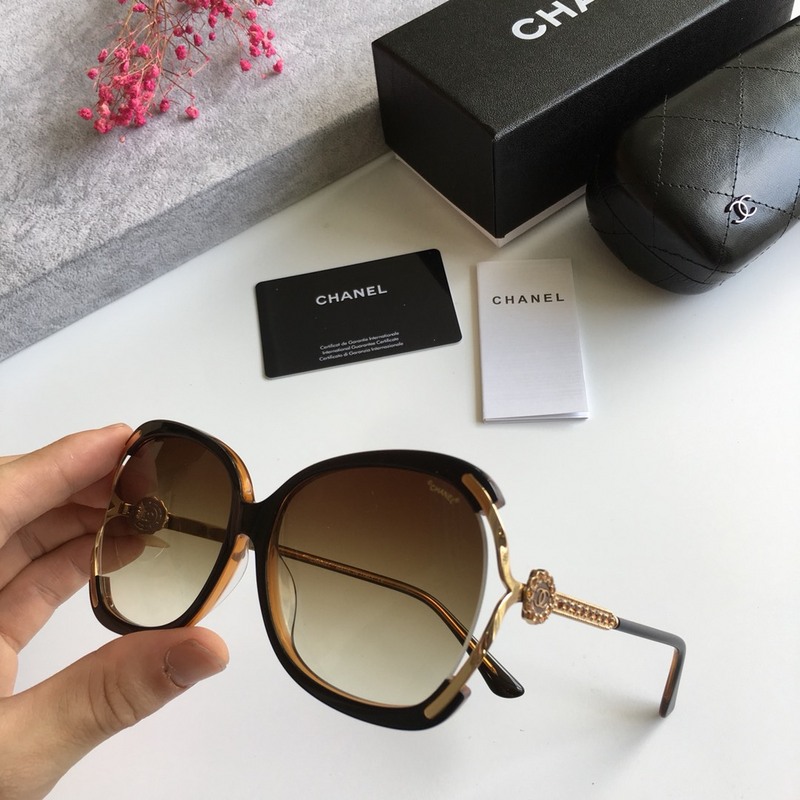 CHNL Sunglasses AAAA-367