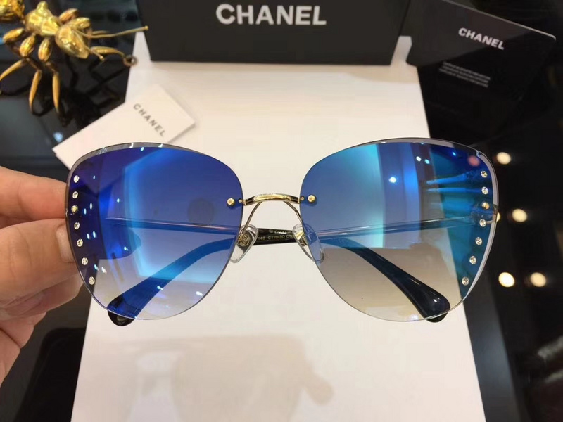 CHNL Sunglasses AAAA-395