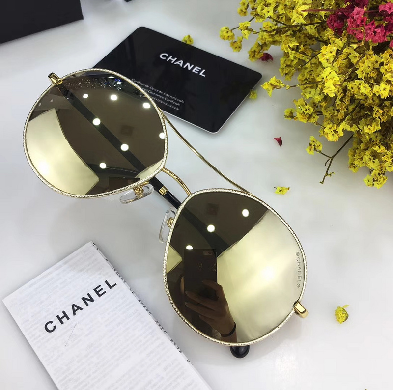 CHNL Sunglasses AAAA-442