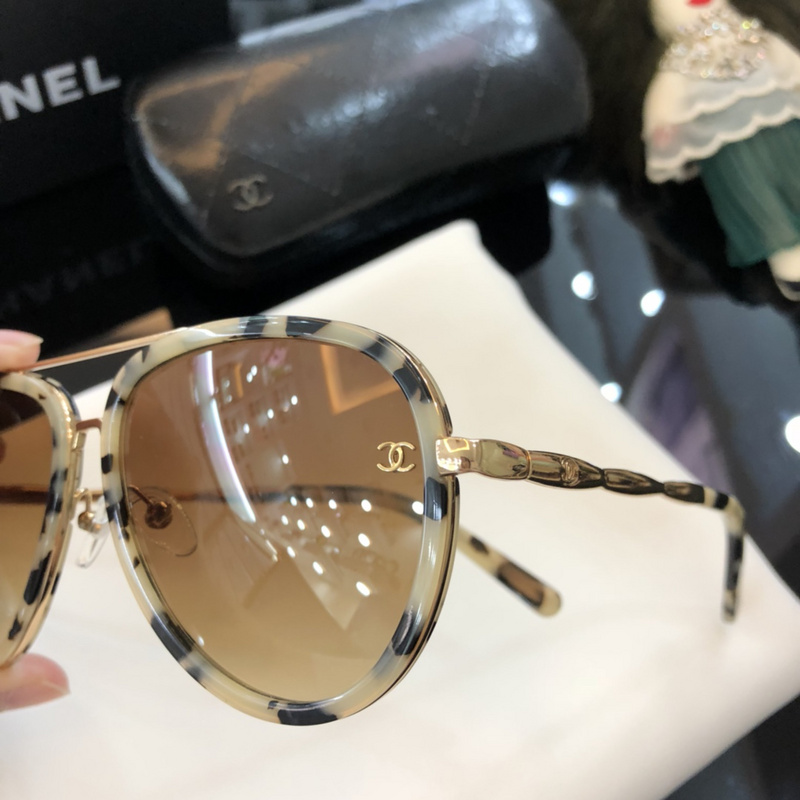 CHNL Sunglasses AAAA-463