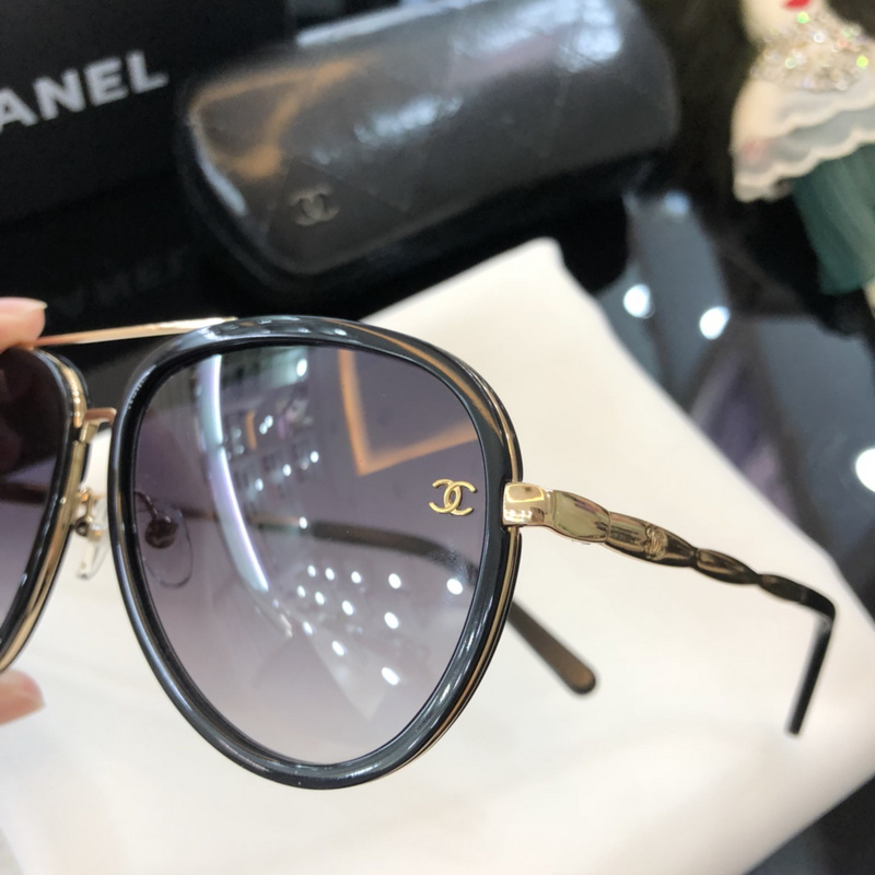 CHNL Sunglasses AAAA-465