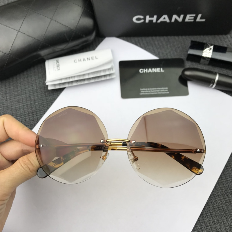 CHNL Sunglasses AAAA-523