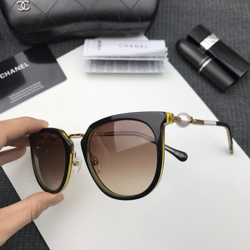 CHNL Sunglasses AAAA-566