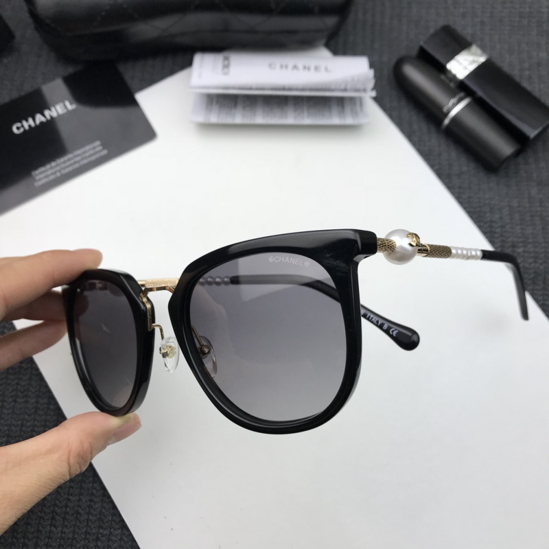 CHNL Sunglasses AAAA-571