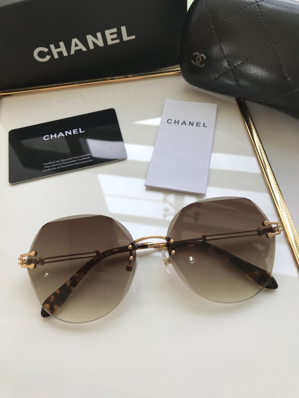 CHNL Sunglasses AAAA-585