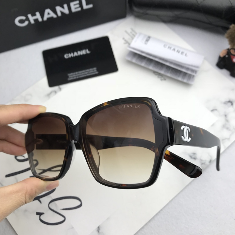 CHNL Sunglasses AAAA-604