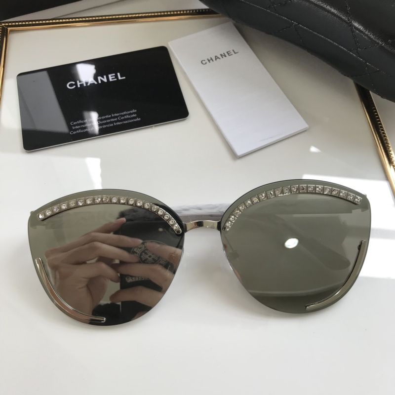 CHNL Sunglasses AAAA-626