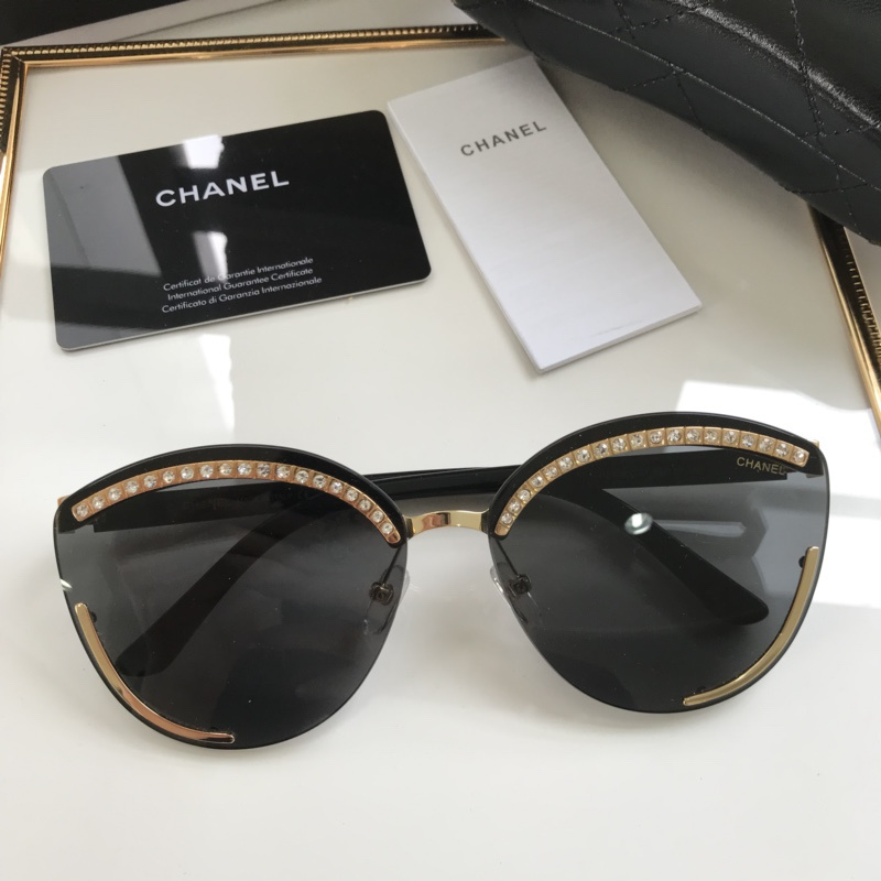 CHNL Sunglasses AAAA-627