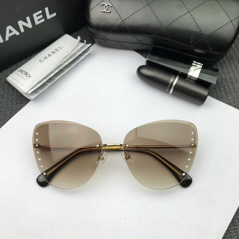 CHNL Sunglasses AAAA-652