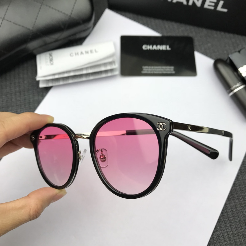 CHNL Sunglasses AAAA-665