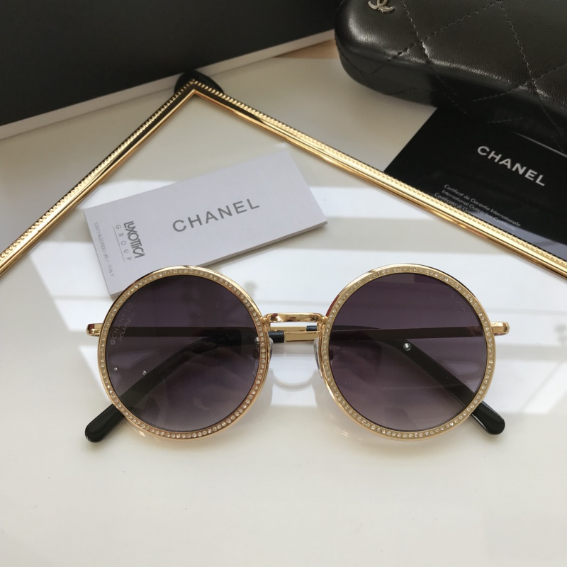 CHNL Sunglasses AAAA-673