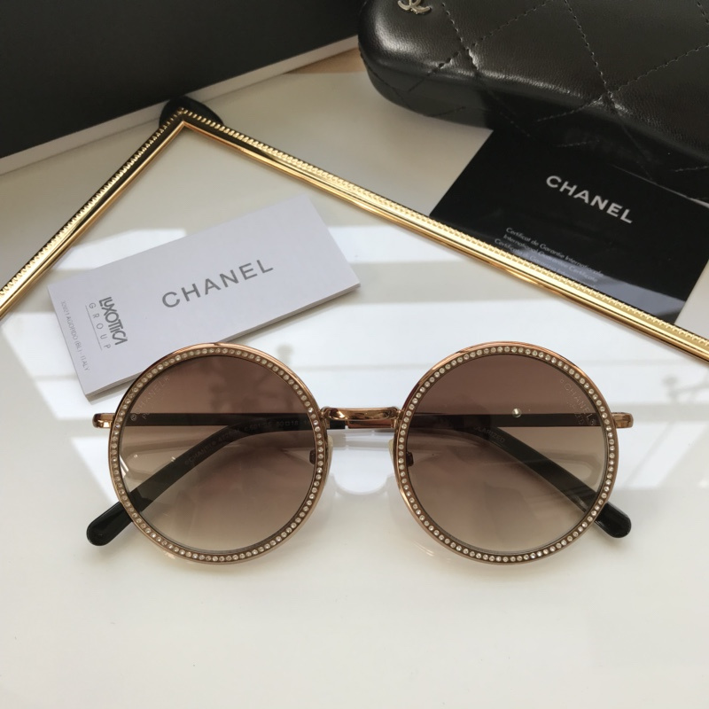 CHNL Sunglasses AAAA-674