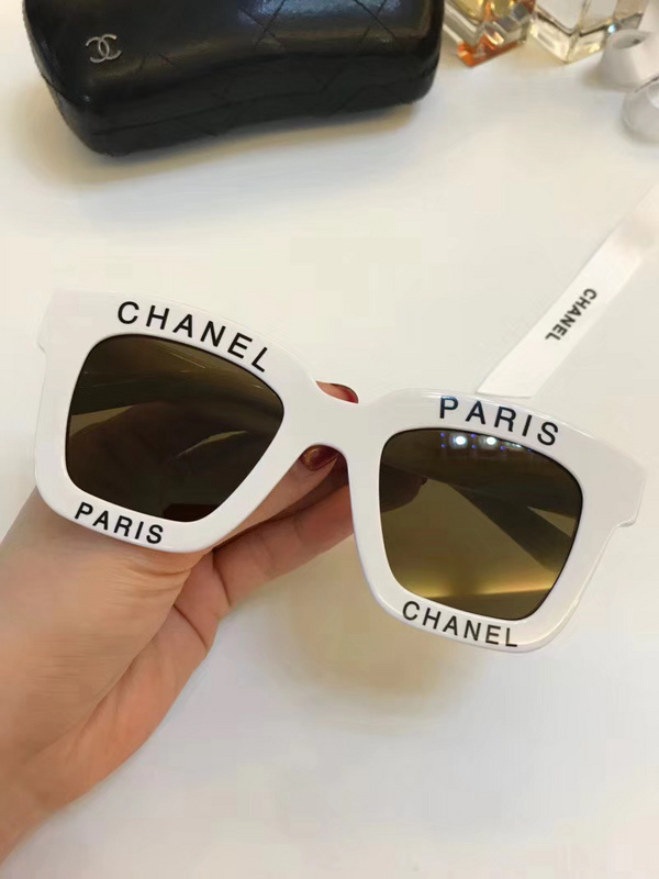 CHNL Sunglasses AAAA-693