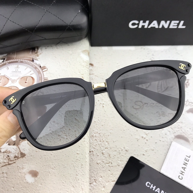 CHNL Sunglasses AAAA-704