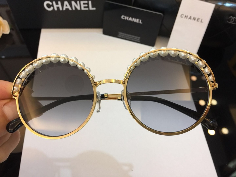 CHNL Sunglasses AAAA-719