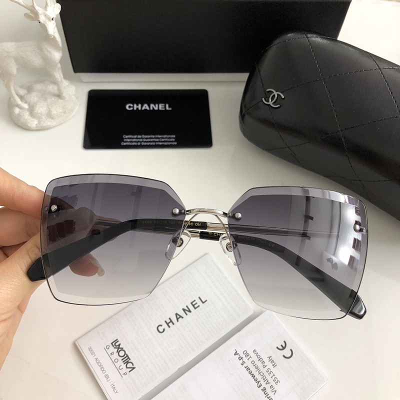 CHNL Sunglasses AAAA-743