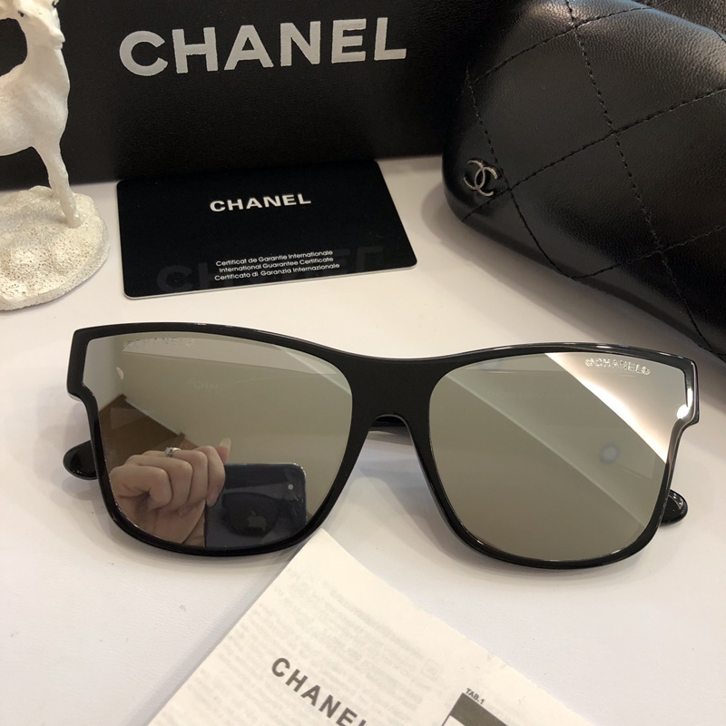 CHNL Sunglasses AAAA-745