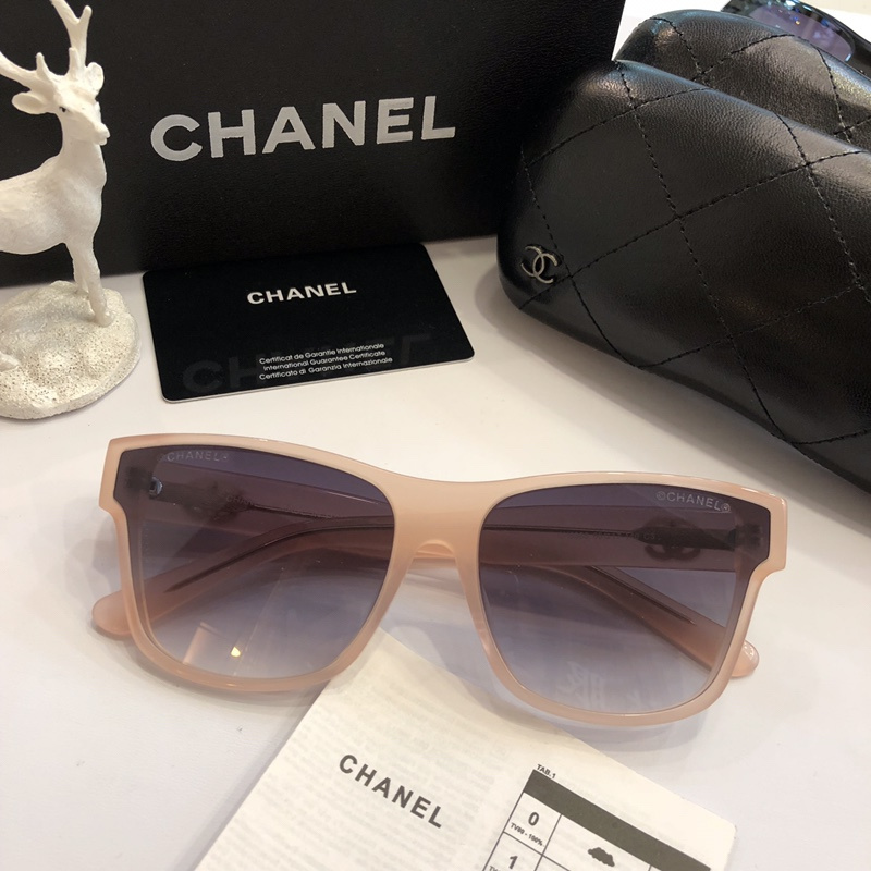 CHNL Sunglasses AAAA-756