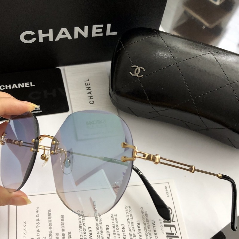 CHNL Sunglasses AAAA-786