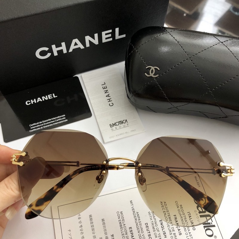 CHNL Sunglasses AAAA-826