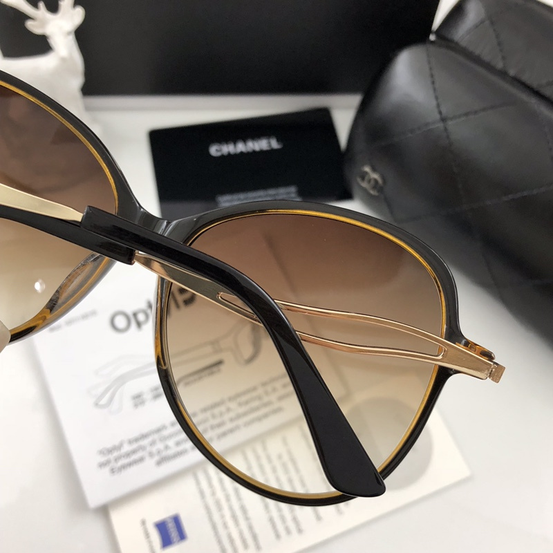 CHNL Sunglasses AAAA-832