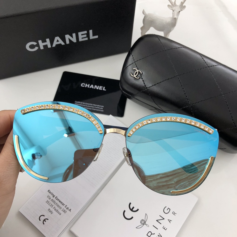 CHNL Sunglasses AAAA-944