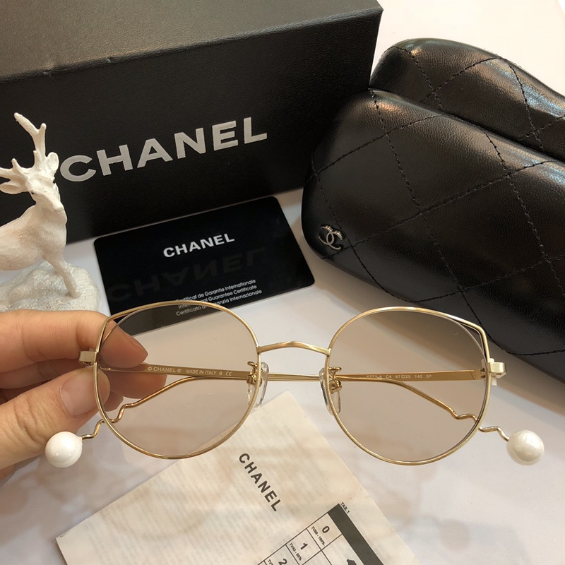 CHNL Sunglasses AAAA-965