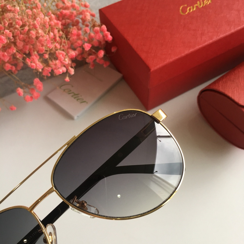 Cartier Sunglasses AAAA-084