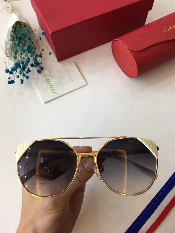 Cartier Sunglasses AAAA-195