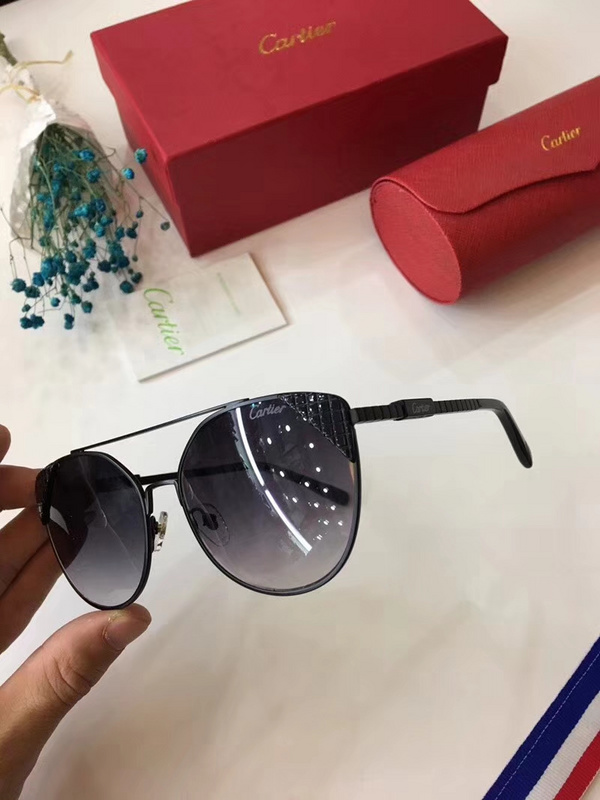 Cartier Sunglasses AAAA-208