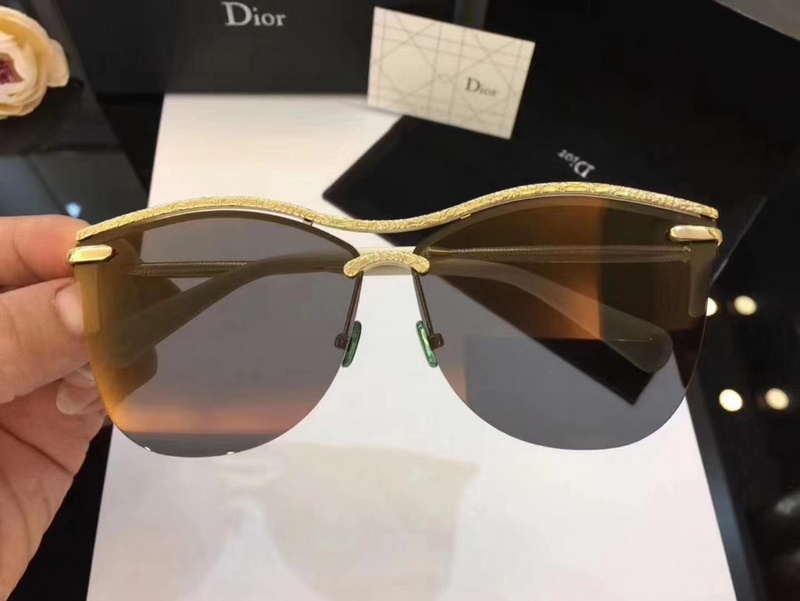 Dior Sunglasses AAAA-058