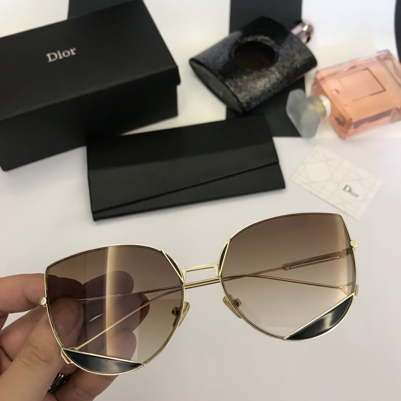 Dior Sunglasses AAAA-073