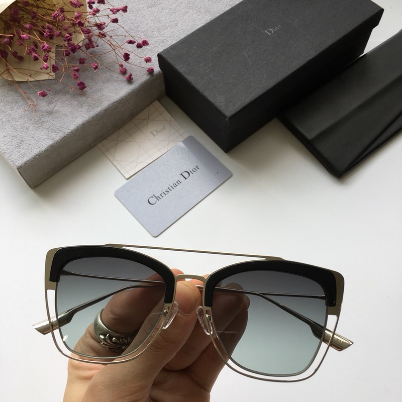 Dior Sunglasses AAAA-075