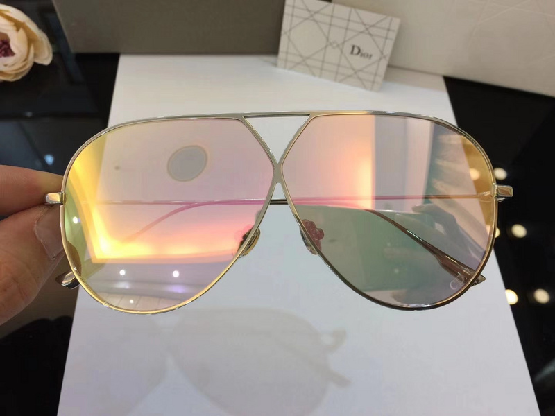 Dior Sunglasses AAAA-082