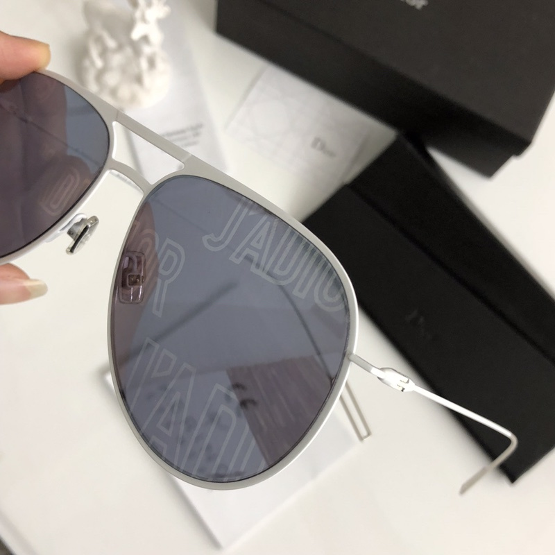 Dior Sunglasses AAAA-1000