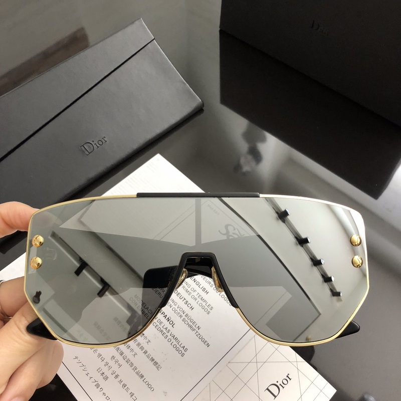 Dior Sunglasses AAAA-1061