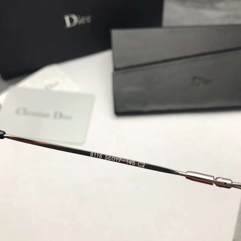 Dior Sunglasses AAAA-1075