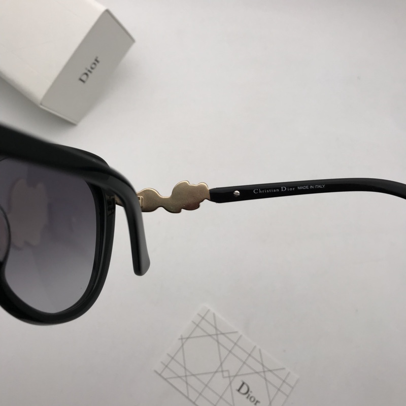 Dior Sunglasses AAAA-1100