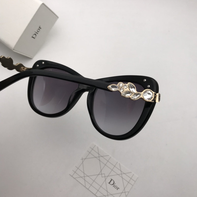 Dior Sunglasses AAAA-1101